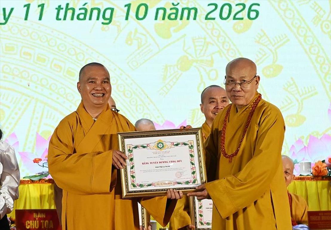 truyen-thong-phat-giao-viet-nam-sau-15-nam-tu-tin-phat-su-den-ket-noi-cong-dong_nguoiphattu_com_nhu luc pham ngoc son  (83).jpg